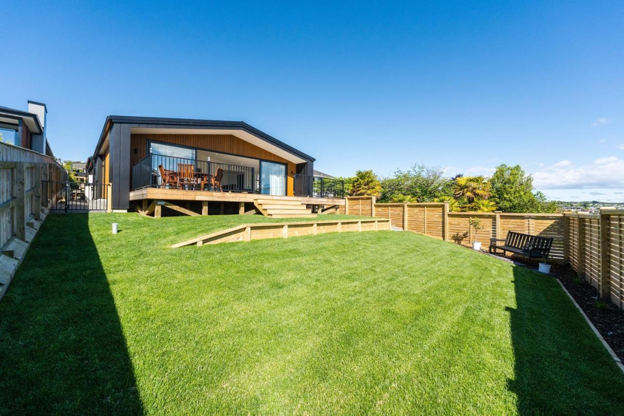 Lakeview Terrace - Taupo Holiday Home Extérieur photo